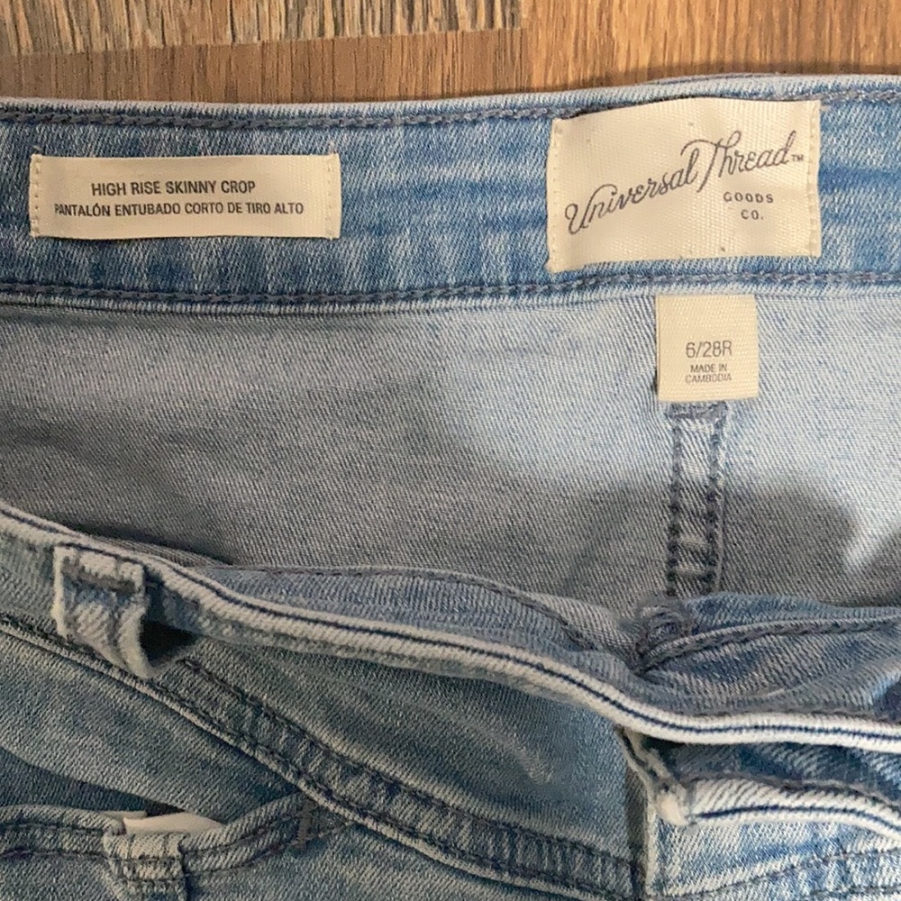 Universal threads jeans women’s 6 / 28 R blue denim mom jeans EUC - Picture 4 of 6